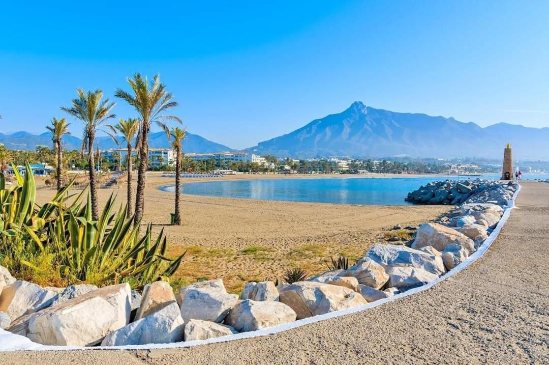New & Beautiful Loft In Puerto Banus Apartman Marbella Kültér fotó